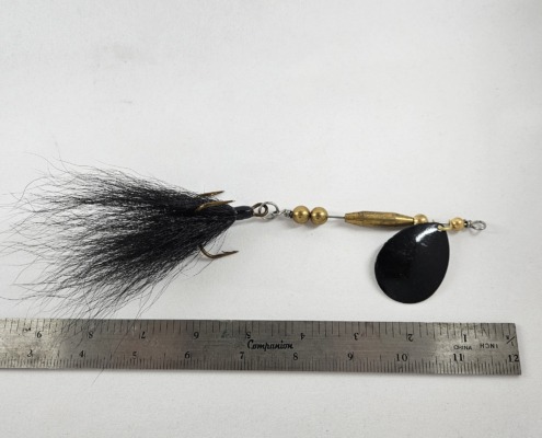 8-in Bucktail Bait, Great Lakes Fishing Lures for Walleye, Muskie, Pike and Big Fish, Black + Gold - BuchesBackwaterBaits.com